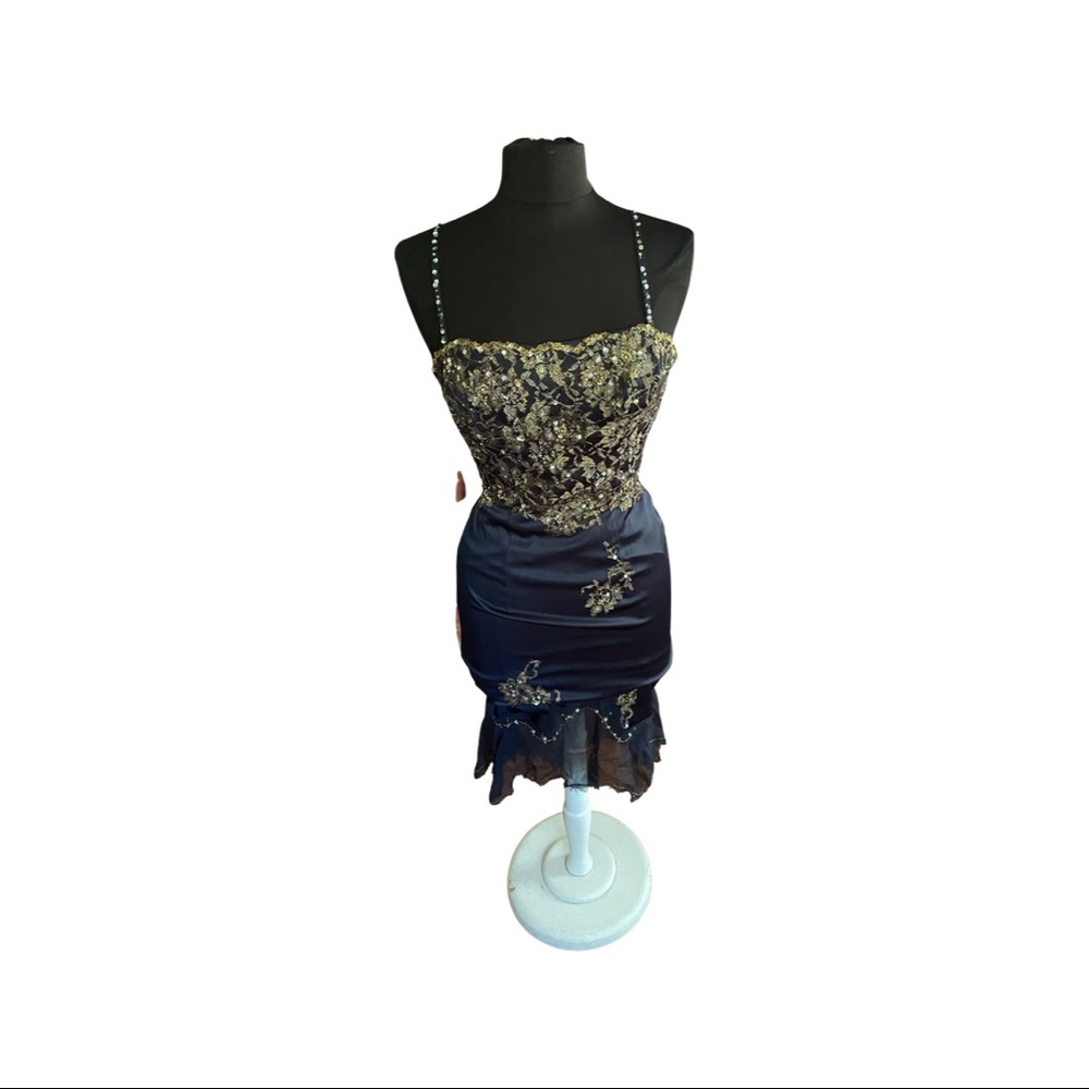 NWT Stunning Julian Joyce by Mandalay silk dress